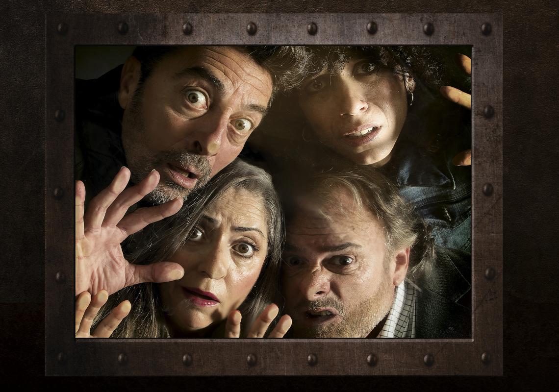 Restaurant inside showcase 1