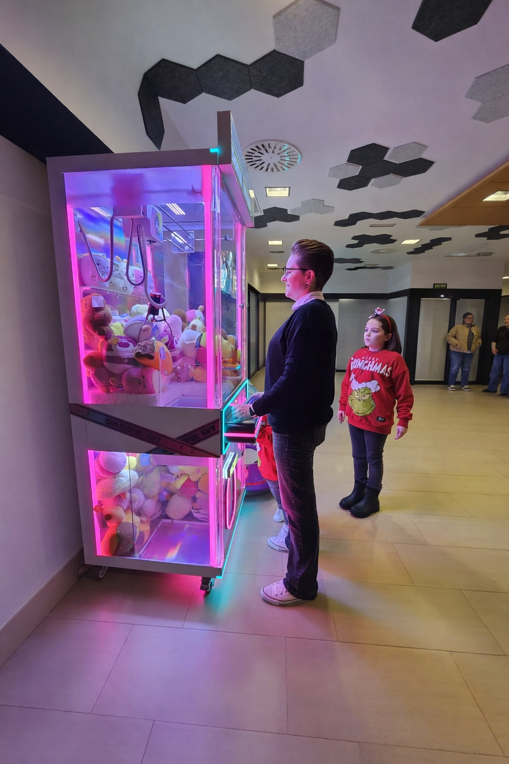 Restaurant inside showcase 1