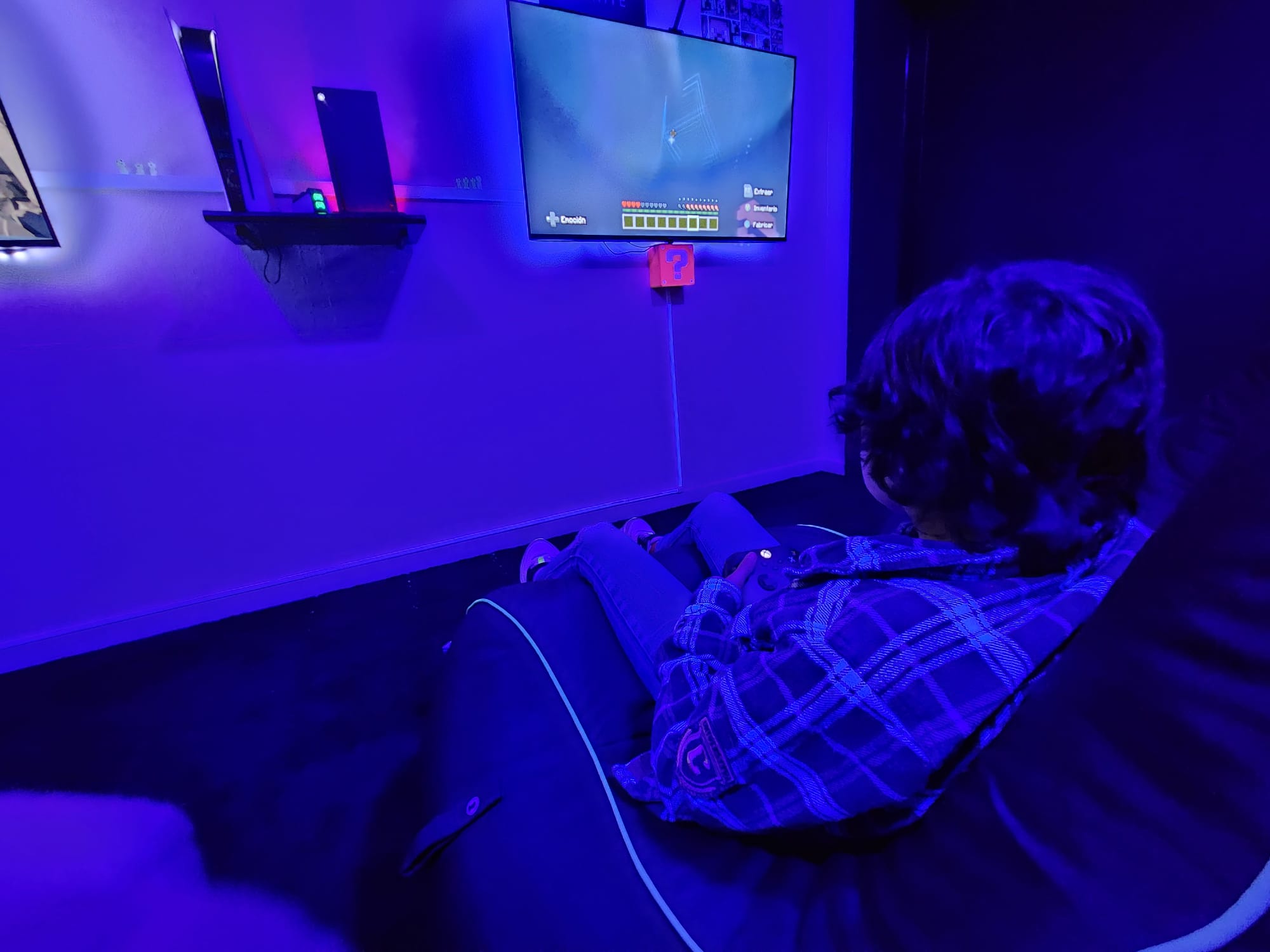 Restaurant interior showcase 1